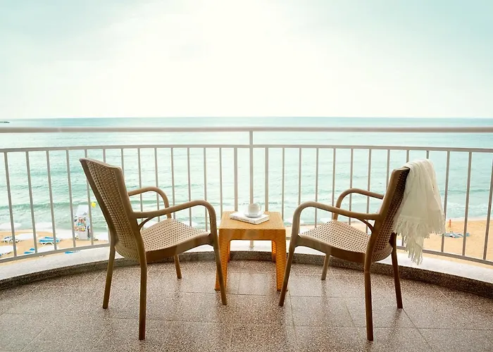 Hotell Bilyana Hotel- Adults Only