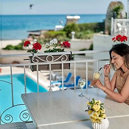 Bilyana Hotel- Adults Only ネセバル